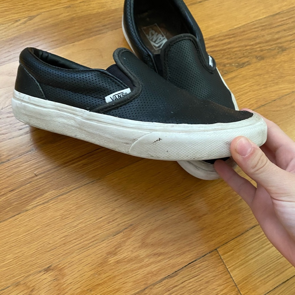 Vans - Picture 2 of 5